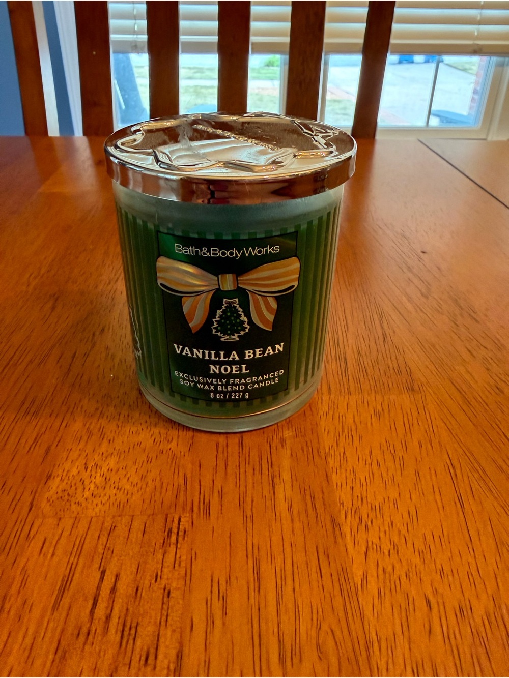 BBW Bath & Body Works Vanilla Bean Noel Glass 1 wick 8 oz Candle